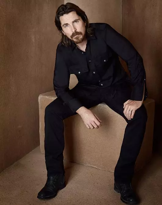 Christian Bale: "Tan aviat com vam començar a disparar, la meva mà està increïblement curada"