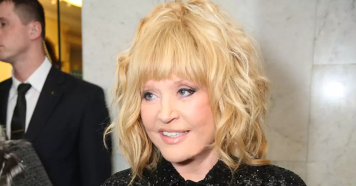 خطرناک غذا کے مقابلے میں ALLA Pugacheva.