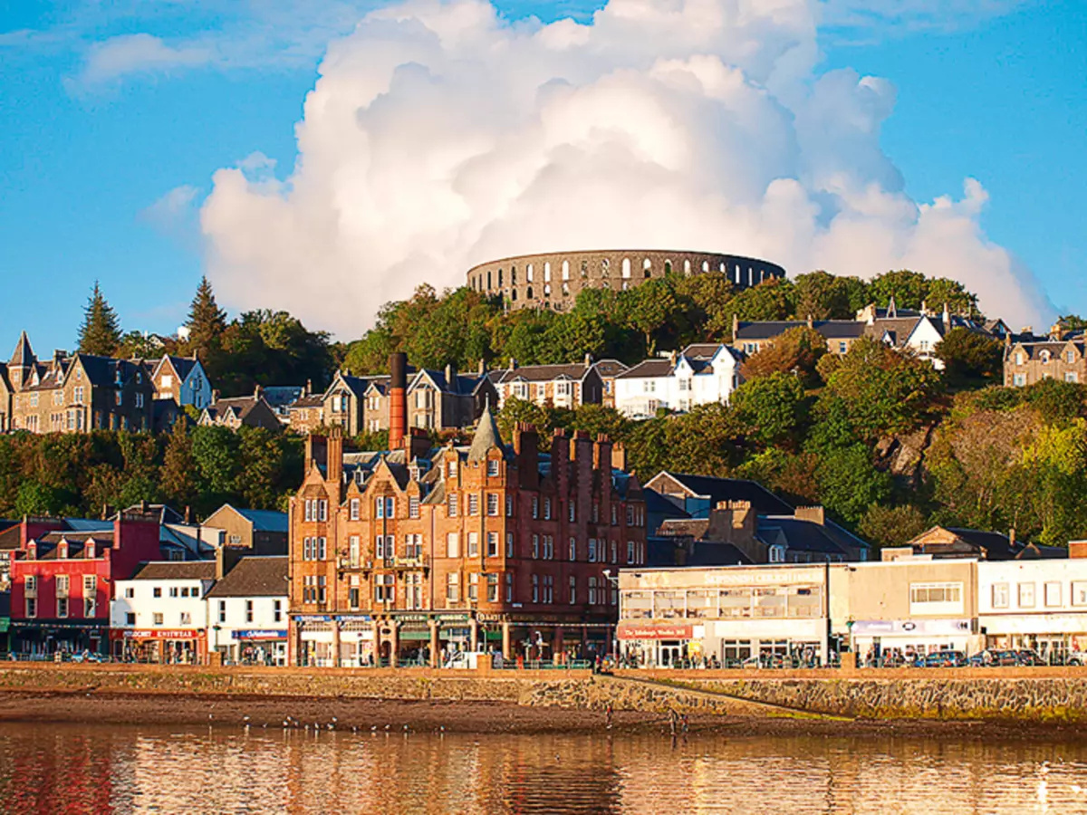 Oban - un port animé reliant l'Ecosse avec de nombreuses îles