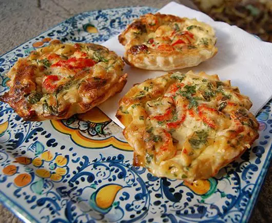 Tartes avec cervices cancéreux et verts