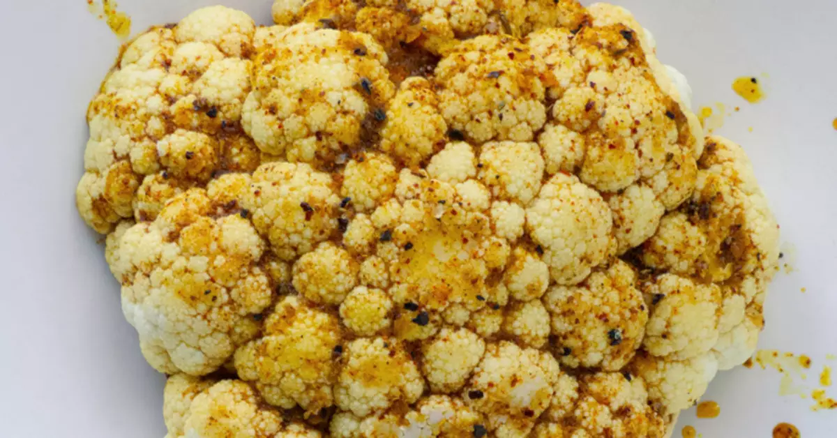 Cauliflower peynir sosu altında