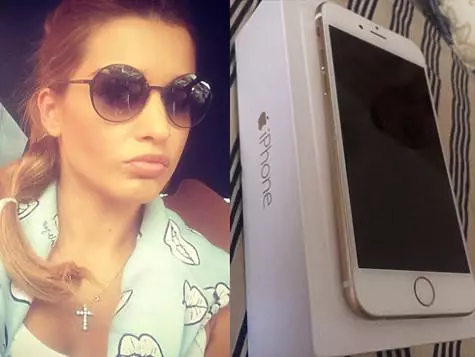 Ksenia Borodina jau ir kļuvis par laimīgu iPhone īpašnieku 6. Foto: Instagram.com.