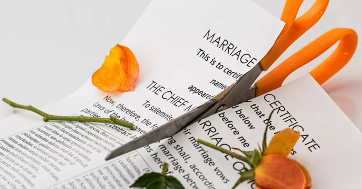 Divorzio e Maiden Cognome: come non spargere durante la separazione