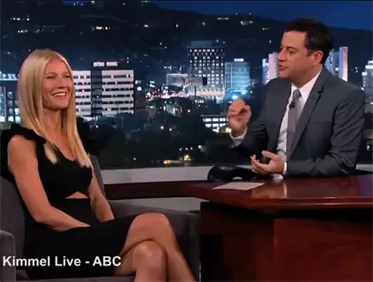 Bērni Gwyneth Paltrow doties uz skolu ar autobusu