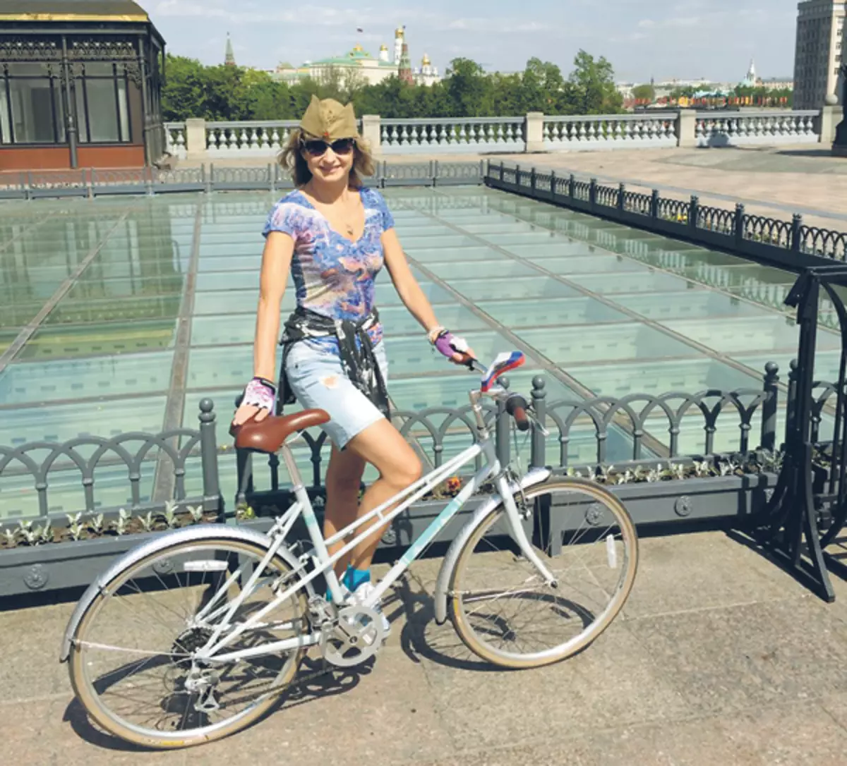 Olga dẫn đầu một lối sống năng động. Trong mùa đông cưỡi trên một ván trượt tuyết, và vào mùa hè - bằng xe đạp