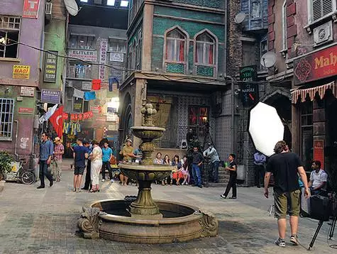 Pour le tournage de la série "Yasmin" dans le Pavilion "Mosfilm", les décorations du district d'Istanbul de Sultanahmet sont apparues. .