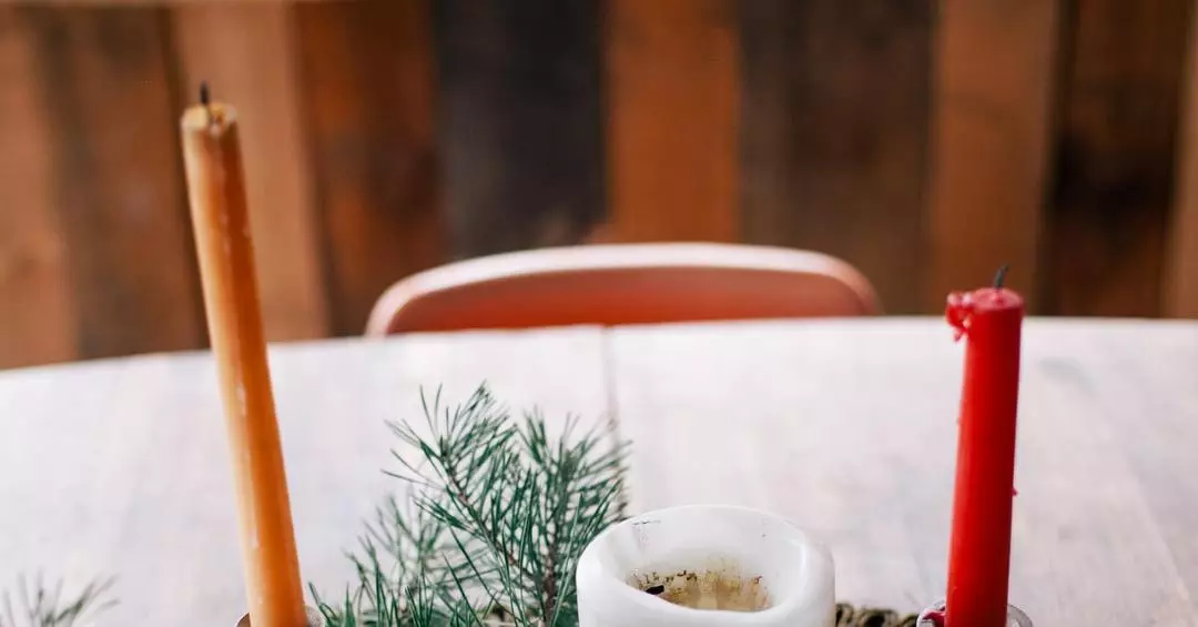 Fille mamina petite amie: comment décorer une table festive pour vous envier