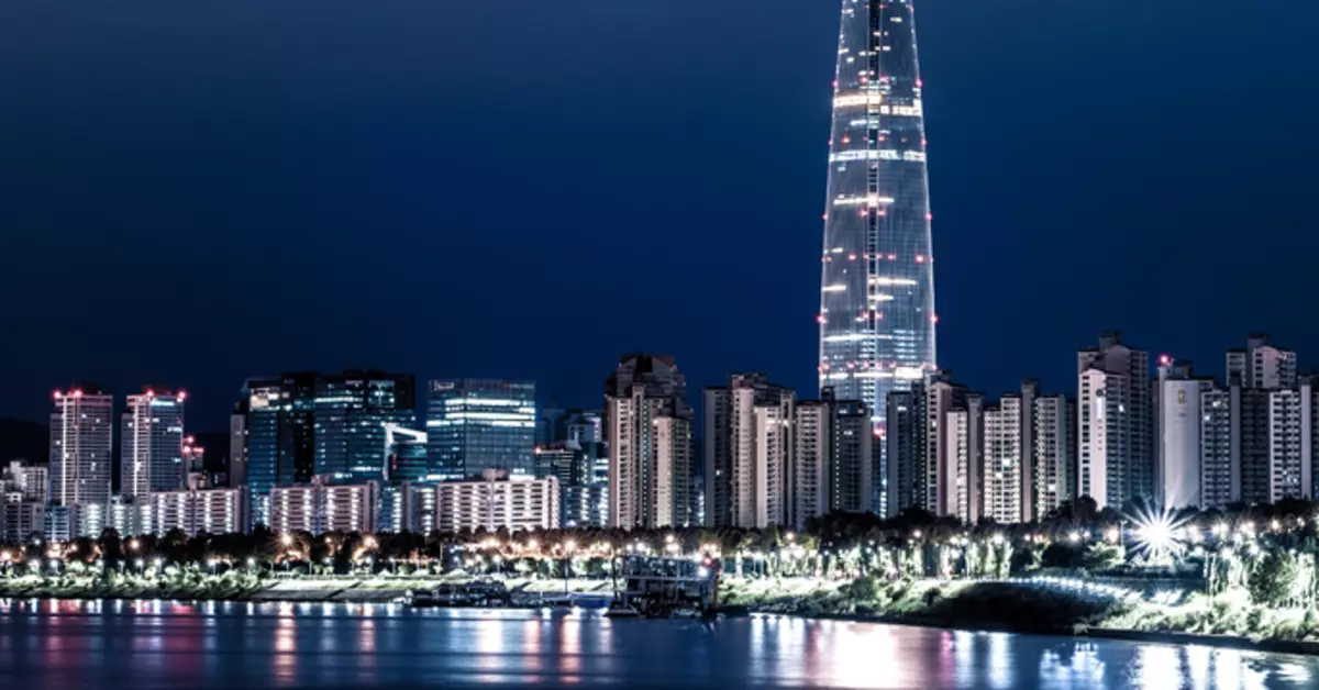 Seoul: Motse oa Skyscrapers le batho ba batle