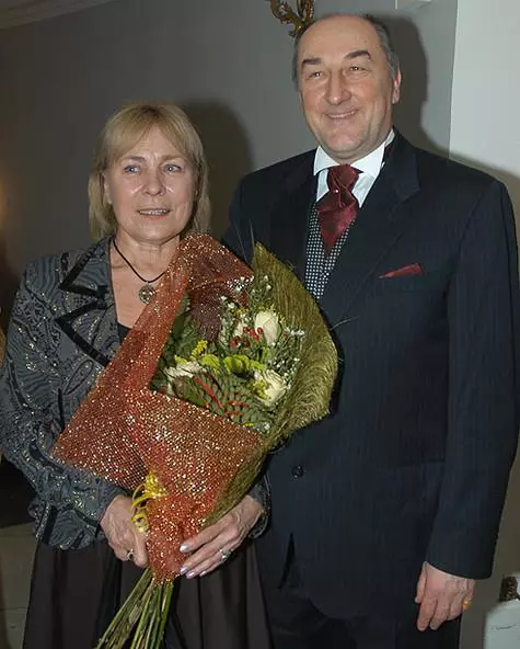 Me gruan e tij Victoria, në të kaluarën - një atlet profesional dhe trajner. Foto: Sergej Ivanov.