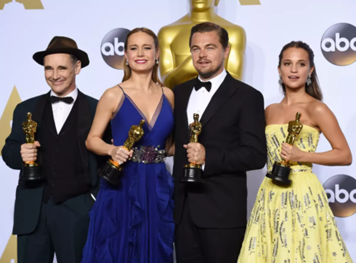 Daeth Wikander yn fuddugoliaethus o'r seremoni iawn "Oscar", pan dderbyniodd Leonardo Di Caprio y statud hir-ddisgwyliedig