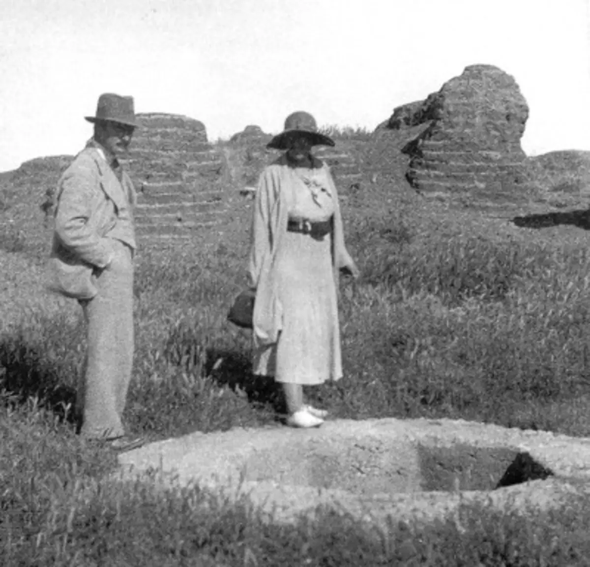 Arheoloog Max Mallow Loe detektiivide oma kuulsa naise