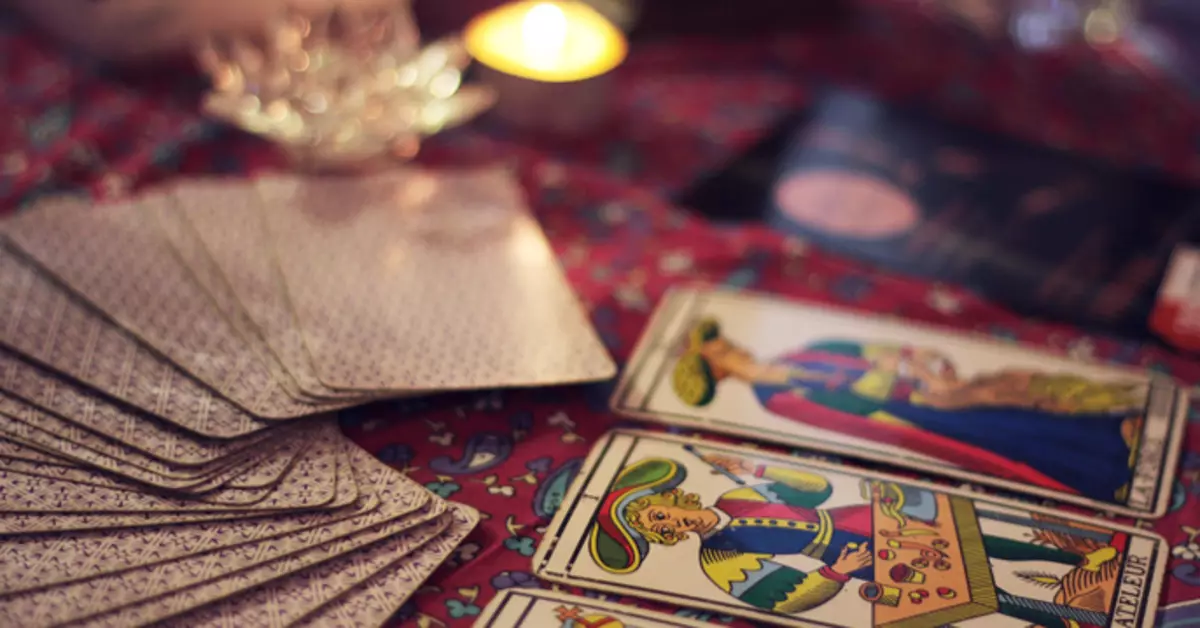 Tarot Previsión para la semana: 9-15 de diciembre de 2019