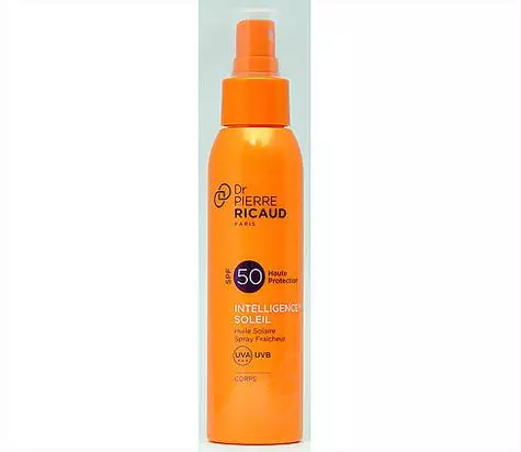 Protector solar corporal con SPF 50 Intelligence Soleil del Dr. Pierre Ricaud. .