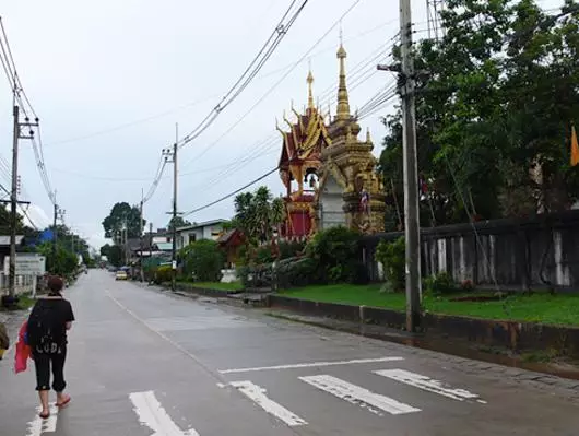 Lintlha tsa Mahooho a Thai: "Ha ke kopana le ngoanana oa litoro Thailand, Kostya o ile a sa khutlele Moscow"