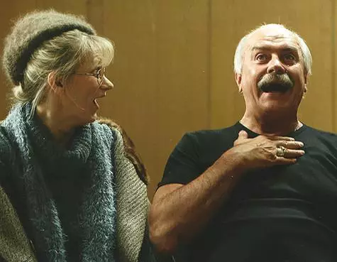 Con Nikita Mikhalkov sul set. Foto: archivio personale OLGA KHOKHLOVA.