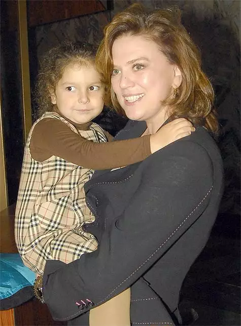Svetlana Sorokina με την κόρη της Αντωνίνας. Φωτογραφία: Mikhail Kovalev.