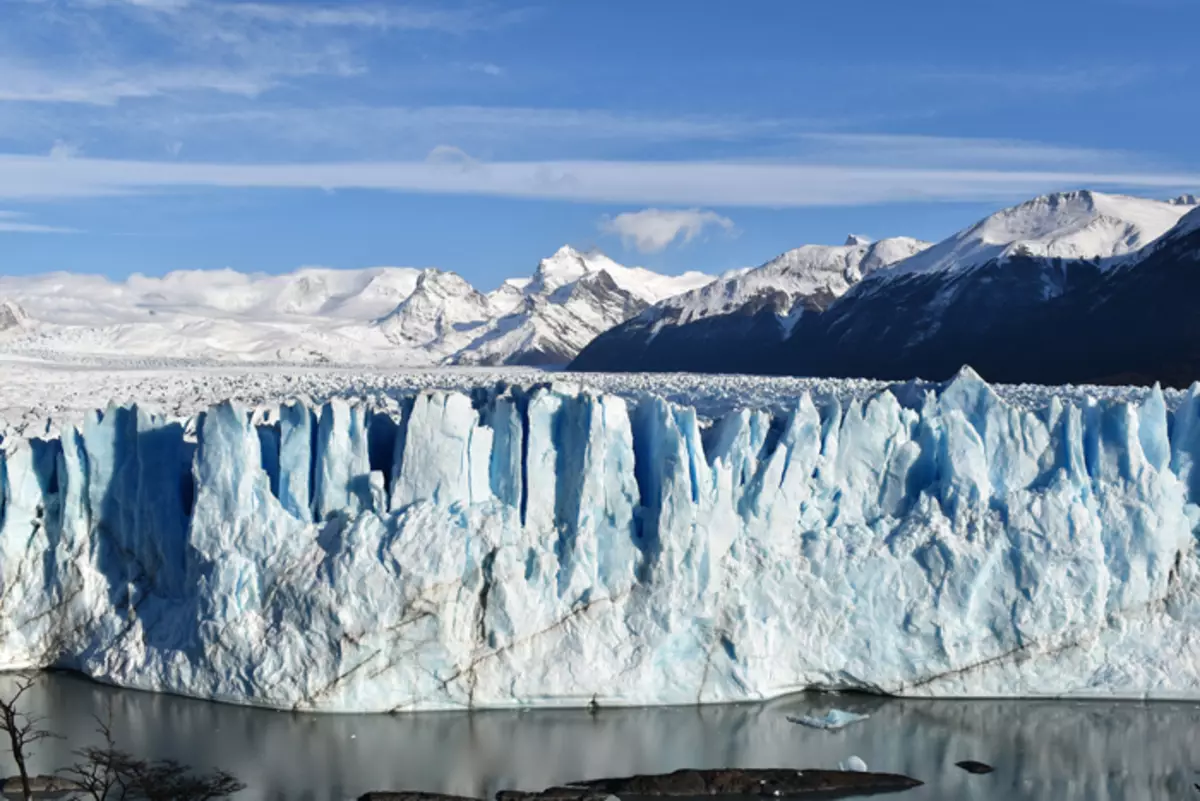 Blua Glacier Perito Moren - la ĉefa afero por tio, kion ĝi valoras iri al la Patagonia