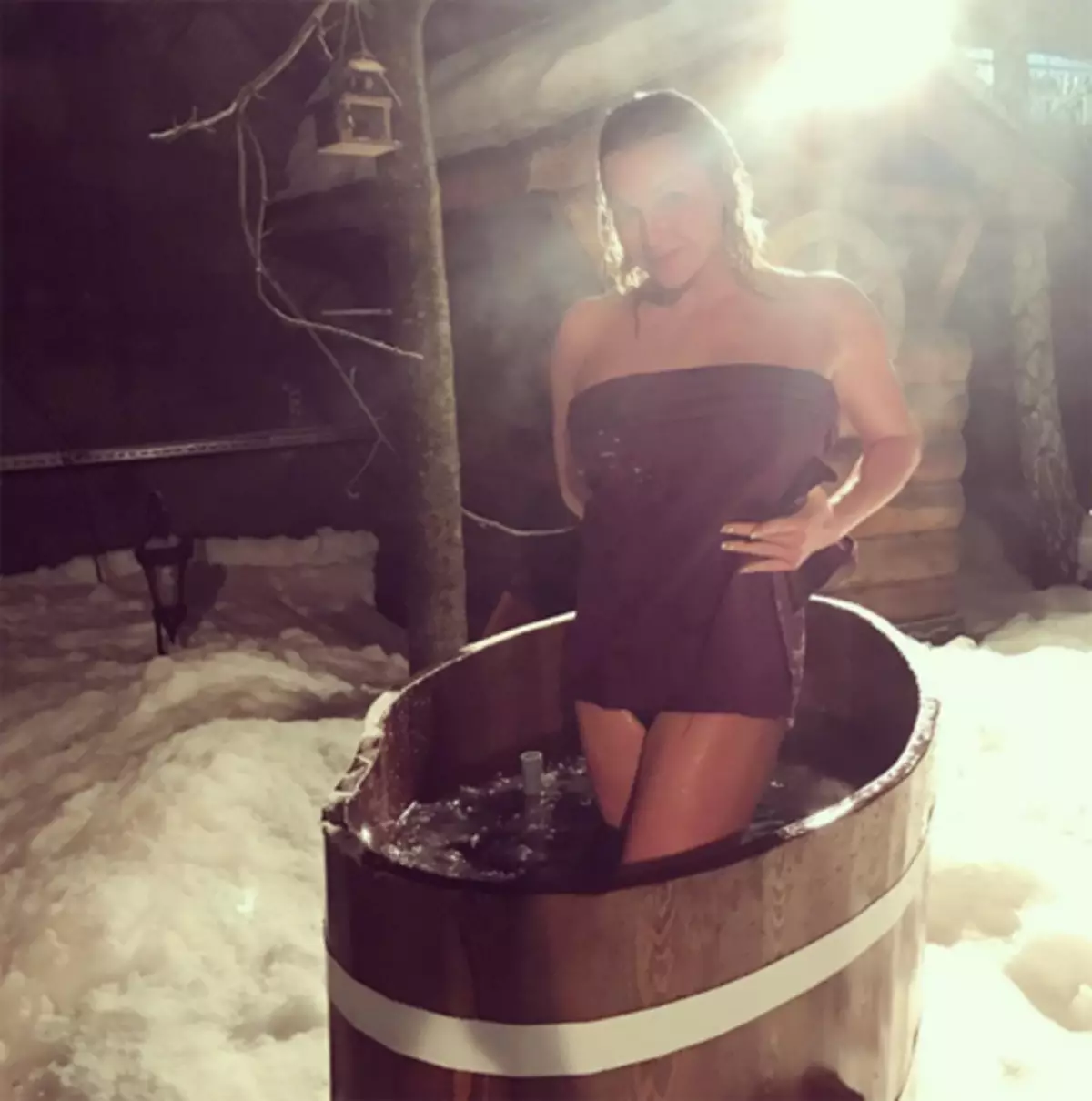 Volochkova myöntää, että fontti ja sauna ovat jo pitkään tullut tärkeä osa hänen elämäänsä