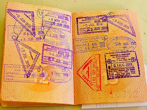 Sada pasoš sa gomilom markica može biti uzrokovana odbijanjem uđe u Tajland.