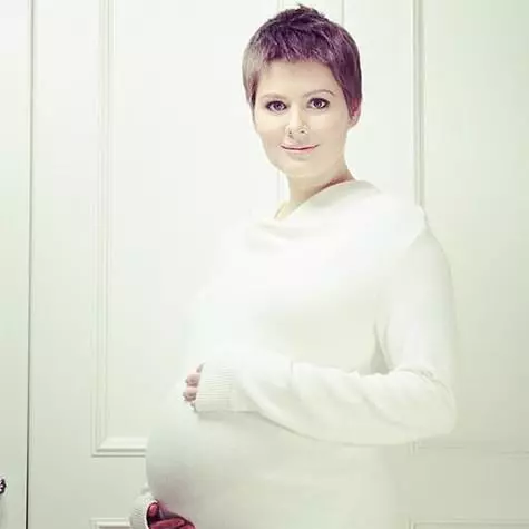 Про своє материнство Марія Кожевнікова розповіла читачам свого мікроблогу 8 березня. Фото: Instagram.com.