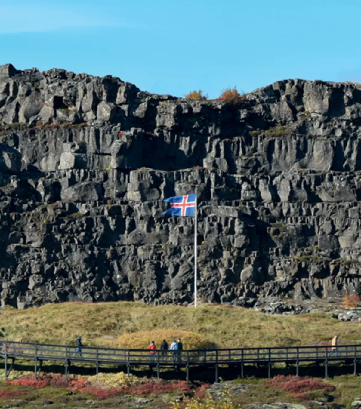 Tingvellir - the oldest parliament in the world, already in 930, the inhabitants of the island sent their representatives to the alttention here