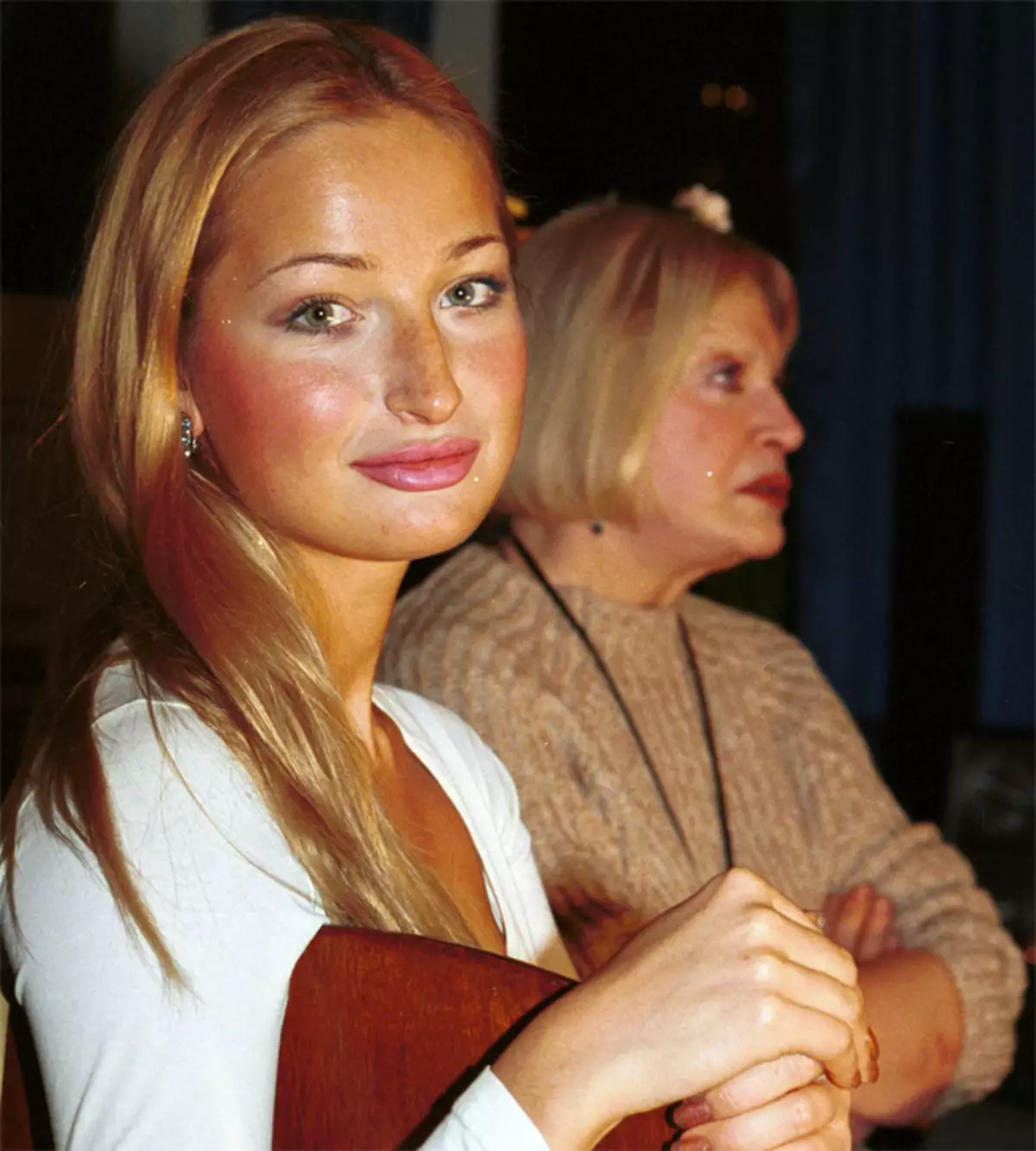 Maria Maksakova in Lyudmila Maksakova leta 2000