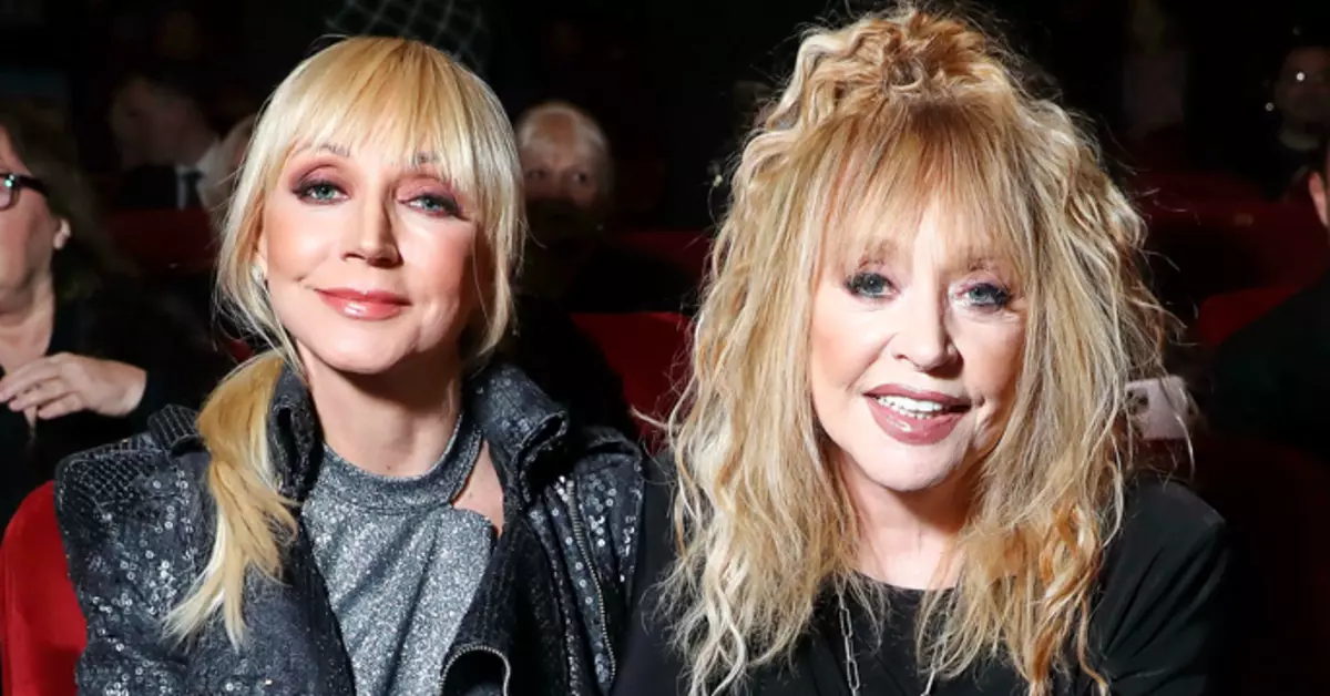 Pugacheva, Orbakaite ak Nikita presnyakov ansanm rive nan sinema a