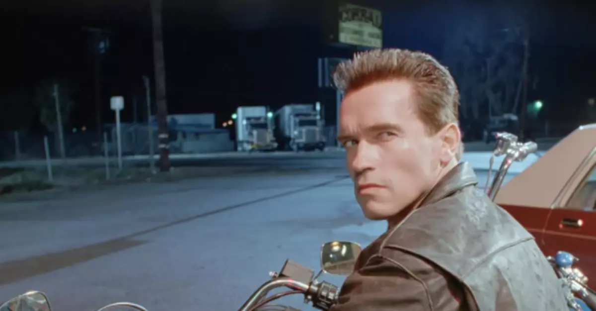 Ghost Rider: 3 filma ar aizraujošiem trikiem uz ceļa