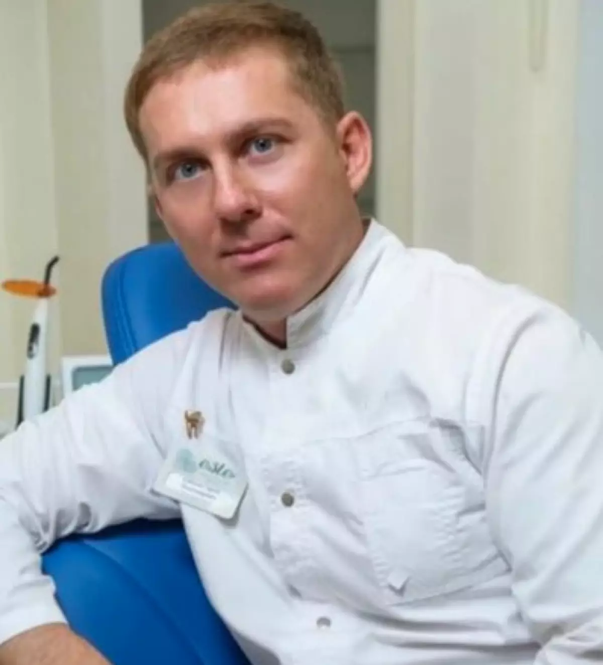 Dentista Sergey Khudoshin.