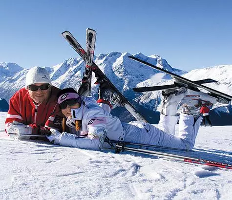 Natalia Podolskaya dhe Vladimir Presnyakov u larguan për festat e Vitit të Ri dhe Vladimir Presnyakov shkoi ski. .